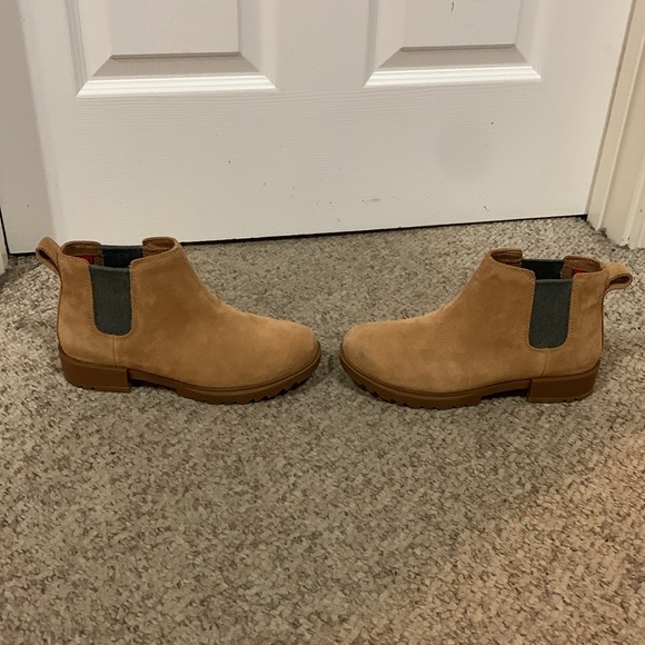 NWOT Sorel tan suede Emilee 11 pull on Chelsea waterproof boots 6.5 - Picture 4 of 7